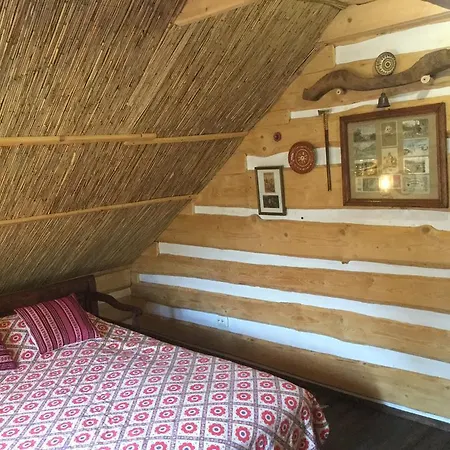 Salamandra Village